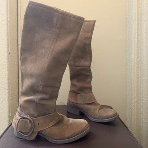 Brown Large Buckle Leather Boots